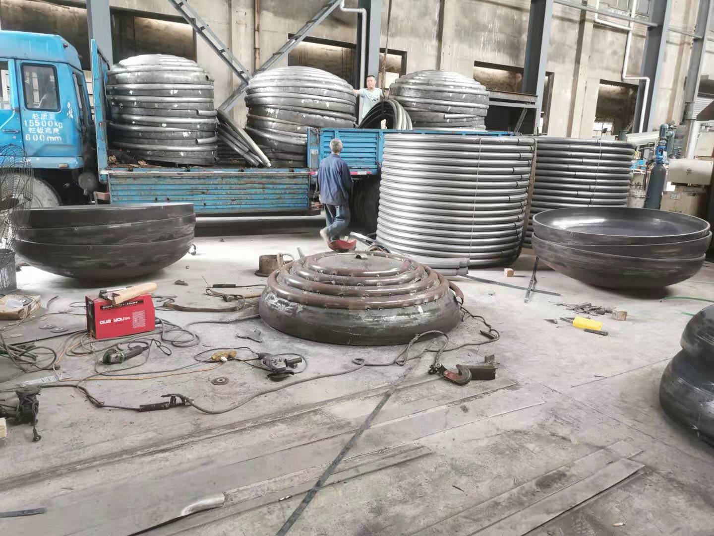 封頭盤管發(fā)貨現(xiàn)場(chǎng) 封頭盤管發(fā)貨現(xiàn)場(chǎng)